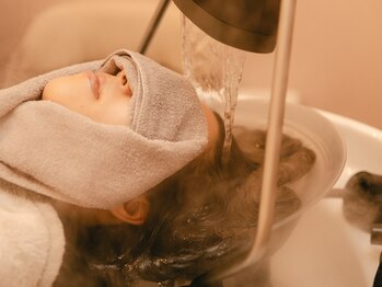 リュネ(lune)の写真/目の疲れをスッキリ解消する至福のヘッドスパ。頭から心まで軽くなり、健やかな毎日へ導く癒しのサロン