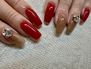 プアリス(PUALIS)/ビジューもかわいい！