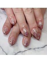 キューセブン ネイルラウンジ イオンモール高崎店(Q7 Nail Lounge)/ラメグラ