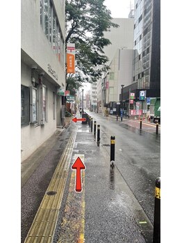 【二の腕|痩身専門店】Esthetic Salon MillS 天神店/郵便局の横を通ります!