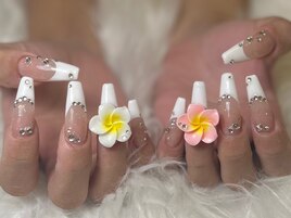 プルメリア海外ギャルネイル