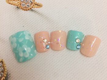 ネイルサロン リリオ(Nail Salon Ririo)/フラワーフットネイル