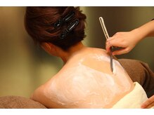 キュアーズ トータルビューティーサロン(CURES)/背中シェービングはプロにお任せ