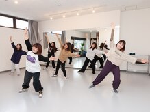 AXIS DANCE STUDIO《ダンス/ヨガ/ピラティス》/
