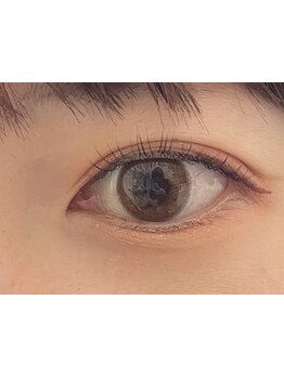 ナチュラル上品な目元にしたい