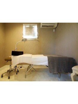 まつげのお悩み解決サロン