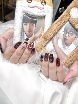 ビーエヌネイル(BN NAIL)/推しのライブネイル