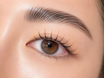 ココ 高畑店(Beautysalon COCO)の写真/【ブロウラミネート(眉毛パーマ)x眉毛ワックス¥4900】最強"眉毛"ケアでふんわり立ち上がった垢抜け眉毛に