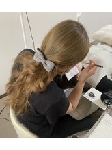 ニーヨンアイラッシュ(24eyelash) アイリスト MAKI