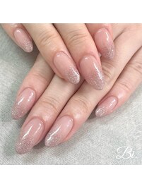 ラメグラデーションネイル