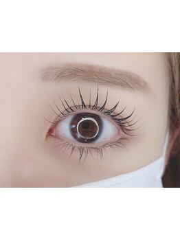 ナチュラル上品な目元にしたい