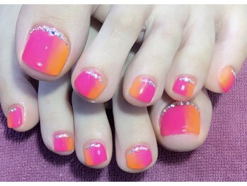 キャディーネイルズ(Caddy' Nails)/ネオン縦グラデーション