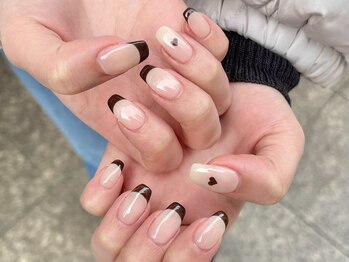 ア―ジュポシェフリル 天神西通り店(age poche Frill)/フレンチネイル