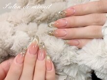 サロン ド ミニュイ(Salon de Minuit)/大人可愛いクリスマスネイル