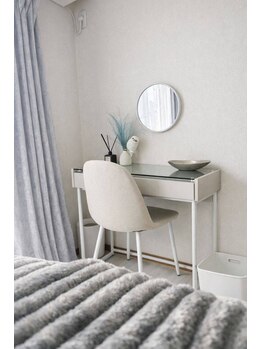 アイビー(IVY.L)/ドレッサー