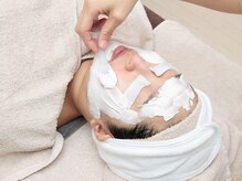 ヒーリング アンド ビューティー ナナ(Healing&Beauty nana)/フェイシャル施術シーン