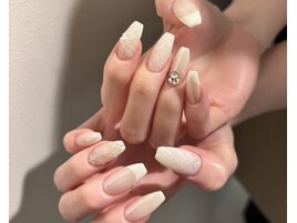 大人ガーリー、ホワイトレース