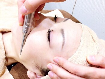 フェイシャル専門サロン ベイリーフ/経路トリートメント