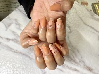 ネイルアンドアイラッシュ シヴァ(Siva)/