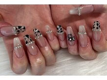 フランチェス(Frances)/アニマル柄 × ハーフフレンチ