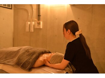 アム バイ オーキッド 代々木公園(UM by ORCHID)/筋膜リリース×リンパマッサージ