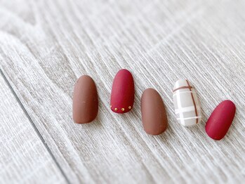 ミミ(mimi)/冬のチェックネイル