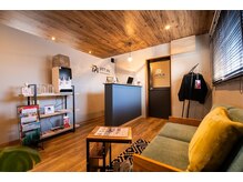 ピットイン(PiT IN)/待合&カウンセリングスペース