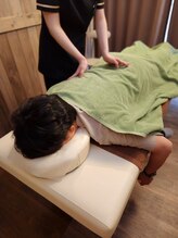 クマの冬眠 南川添店/施術風景