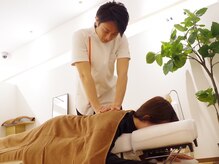 カラダファクトリー イオンモール多摩平の森店/施術の流れ３.歪みチェック