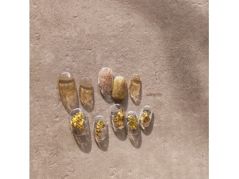 シルニー リム(Silny rim)/アシンメトリーニュアンスネイル