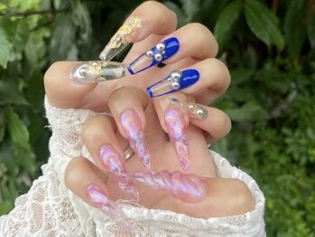 ゆちたの部屋の写真/【持ち込みアート¥7400~】個性派デザイン~流行りのワンホンネイルまで幅広く対応♪サンプルのご用意も有り!
