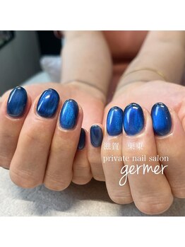 ジェルメ(germer)/鮮やかなブルーのマグネット