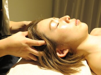 リトグラフ(Lithograph)/コルギ×ドライヘッドスパ60分