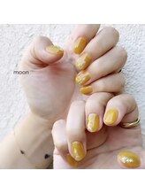 ムーン(moon)/シンプルネイル
