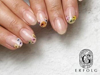 エアフォルク 銀座(ERFOLG)/押し花ネイル