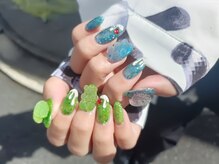 メレ(Mere)/レトロ♪クリームソーダネイル