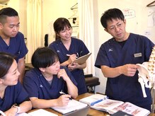 リード鍼灸整骨院 堺本院の雰囲気（よりよい施術を提供するために、毎月1回院内勉強会を実施！）