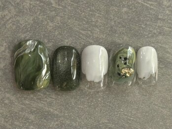 カラネイル 南森町店(calla nail)/グリーンニュアンス　マグネット