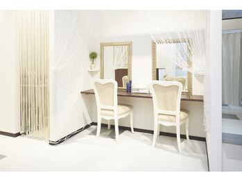 プロラボスパ 姫路店/店内