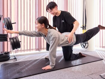 クイック美容整体 サロンエヌ(Quick 美容整体 salon N)の写真/《マンツーマン/マットピラティス》姿勢改善や身体の機能向上を叶える★運動初心者でもしなやかな身体に！