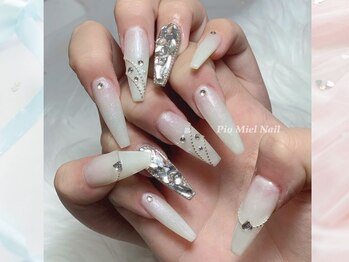 ピオミエルネイル 新宿(pio miel nail)/女神のホワイトネイル
