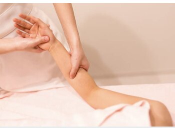 かお整体 青山/半年に一度はハンドケア