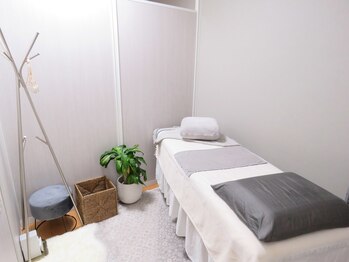 エヴァワックス 恵比寿店(Eva Wax)の写真/【都度払い×完全個室】大手有名サロン出身のベテランワクサーによる施術♪痛みも少ないので初めての方も◎