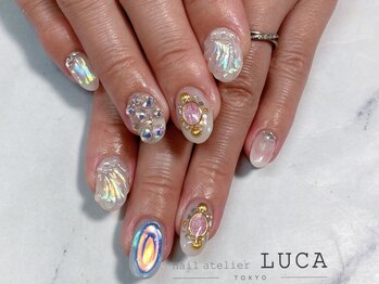 ネイルアトリエルカ(nail atelier LUCA)/W-1 大人可愛いマーメイドネイル