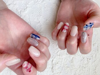 コーシェリ(koselig)/チェックネイル