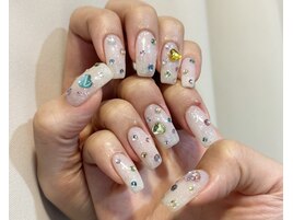 宝石ネイル by YUMI