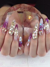 エスフィーネイルサロン ブリーユ(Esfy nailsalon Brille)/ゴージャスネイル