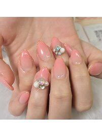 ビジューネイル
