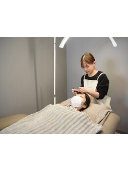 ナチュラル上品な目元にしたい