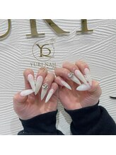 ユリナリタ(YuRi Narita)/